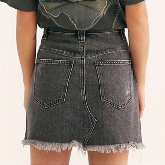 Free People Faded Black Sidecar Mini Skirt Size 31 - Picture 5 of 13